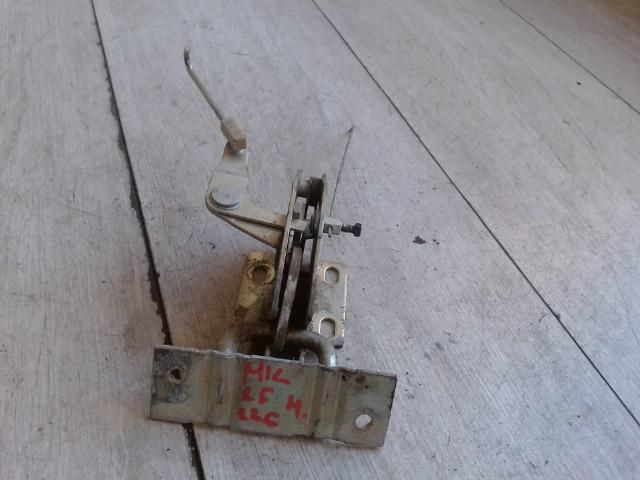 bontott LADA 110 Csomagtérajtó Zárszerkezet