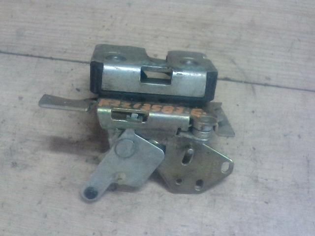 bontott LADA 110 Jobb első Ajtózár