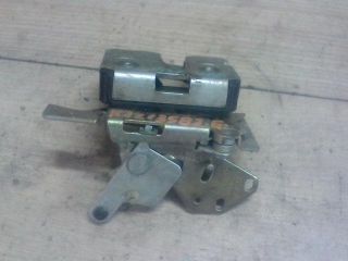 bontott LADA 110 Jobb első Ajtózár