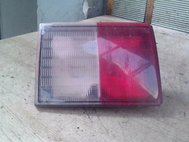 bontott LADA 111 Bal Belső Hátsó Lámpa