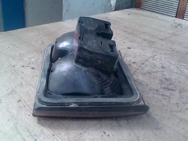 bontott LADA 111 Bal Belső Hátsó Lámpa