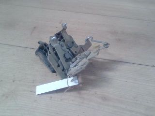 bontott LADA 111 Jobb első Ajtózár