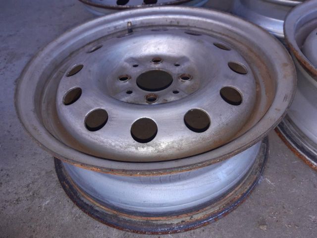 bontott LADA 112 Acélfelni Szett Gumival