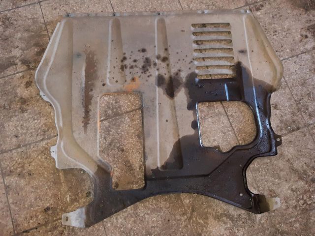 bontott LADA 112 Alsó Motorburkolat