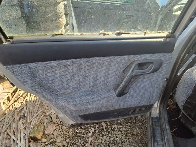 bontott LADA 112 Biztosítéktábla Utastér