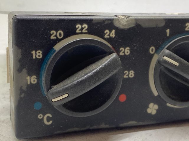 bontott LADA 112 Fűtéskapcsoló (Nem klímás)