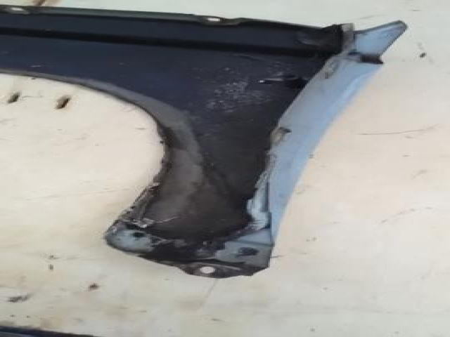 bontott LADA 112 Jobb első Sárvédő