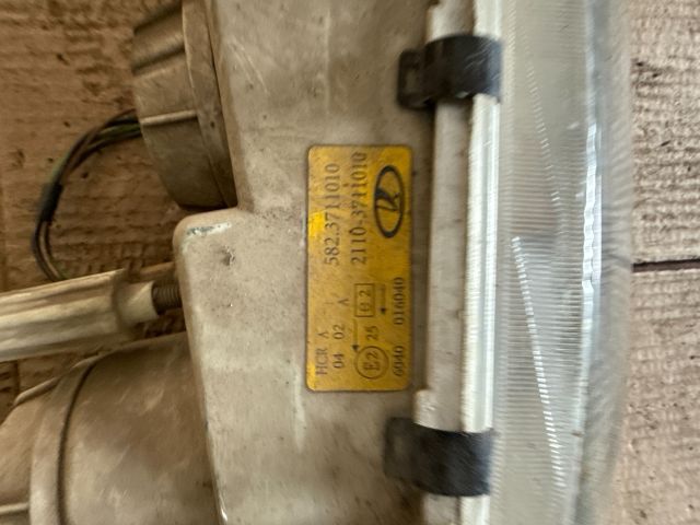 bontott LADA 112 Jobb Fényszóró