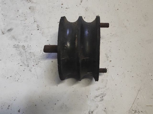 bontott LADA 1200-1500 Motor Tartó Bak (Pozíciófüggetlen)