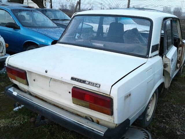 bontott LADA 1200-1500 Bal A Oszlop