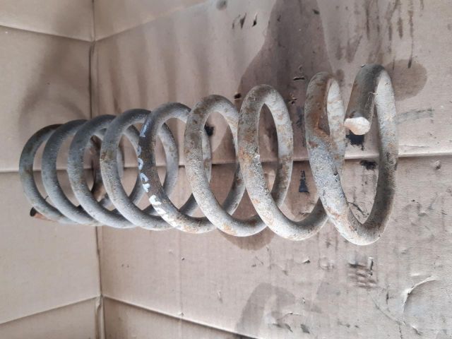 bontott LADA 1200-1600 Első Rugó