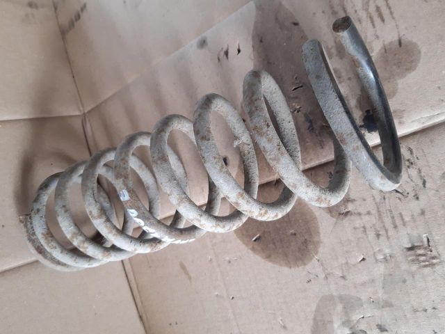 bontott LADA 1200-1600 Első Rugó