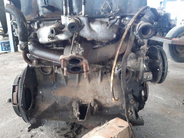 bontott LADA 1200-1600 Motor (Fűzött blokk hengerfejjel)