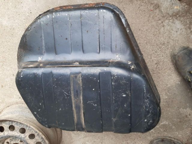 bontott LADA 1200-1600 Tank