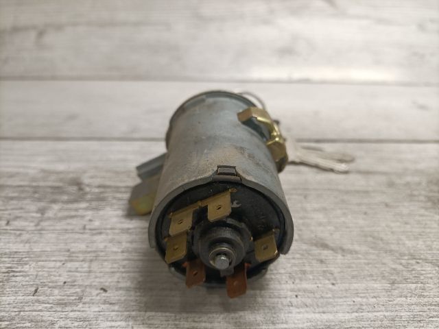 bontott LADA 1200-1600 Gyújtáskapcsoló