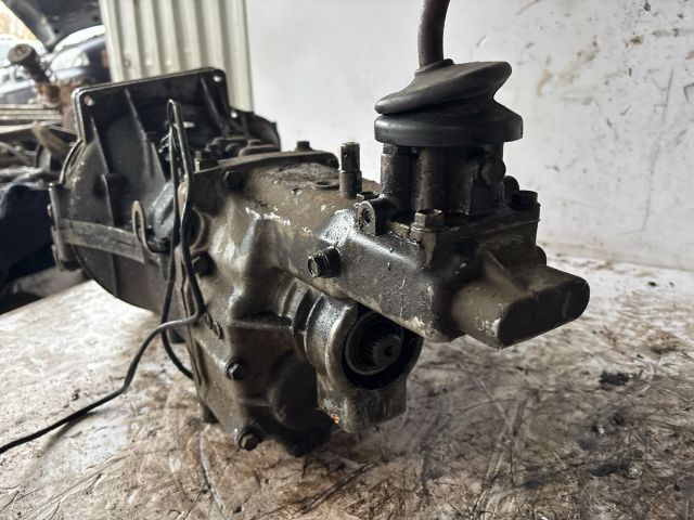 bontott LADA 1200-1600 Váltó (Mechanikus)