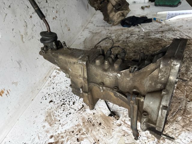 bontott LADA 1200-1600 Váltó (Mechanikus)