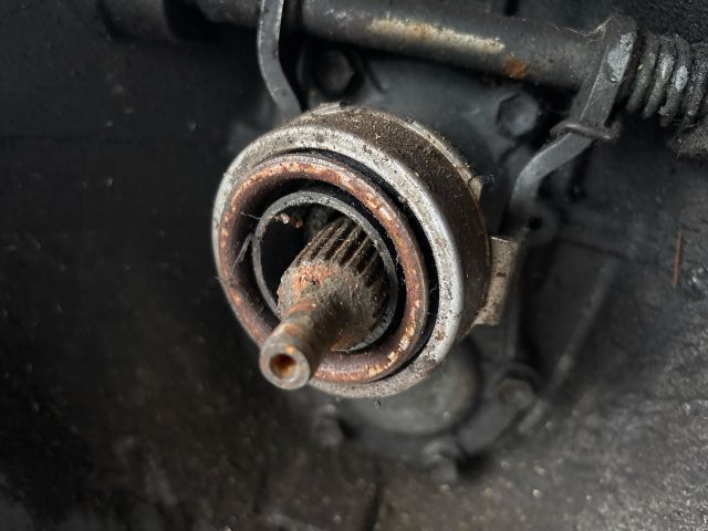 bontott LADA 1200-1600 Váltó (Mechanikus)