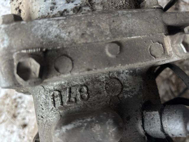 bontott LADA 1200-1600 Váltó (Mechanikus)