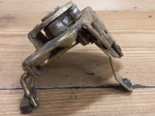 bontott LADA 1200-1600 Bal első Ajtózár