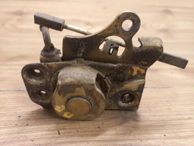 bontott LADA 1200-1600 Bal első Ajtózár