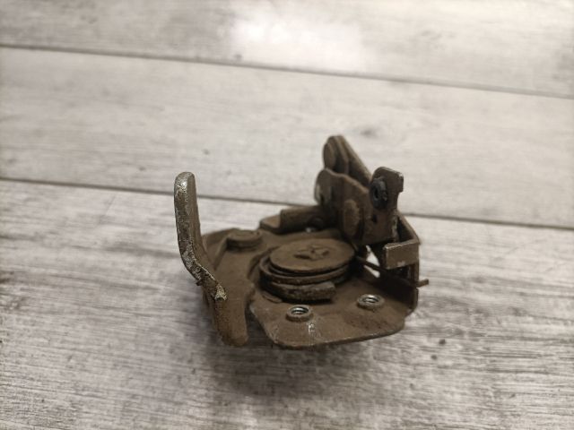 bontott LADA 1200-1600 Bal hátsó Ajtózár