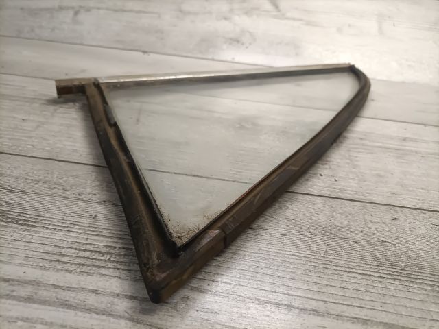 bontott LADA 1200-1600 Bal hátsó Fixüveg (Ajtóban)