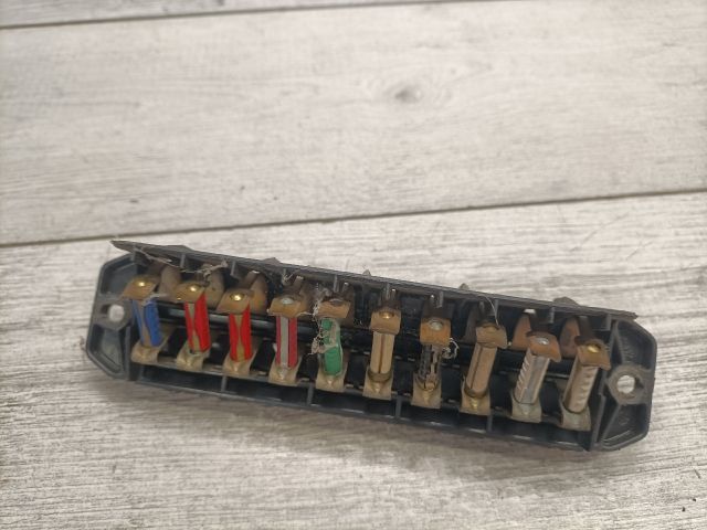 bontott LADA 1200-1600 Biztosítéktábla Utastér