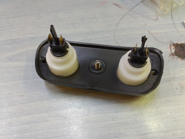 bontott LADA 1200-1600 Hátsó Rendszámtábla Világítás