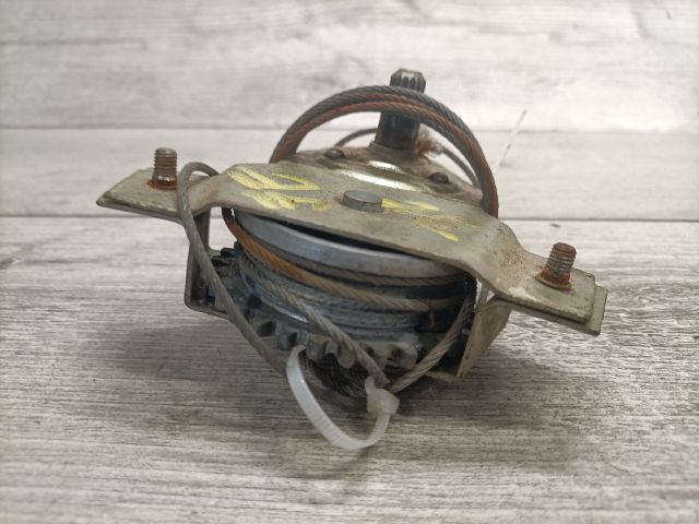 bontott LADA 1200-1600 Jobb első Ablakemelő Szerkezet (Mechanikus)