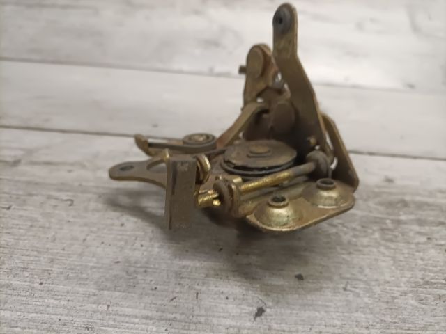 bontott LADA 1200-1600 Jobb első Ajtózár