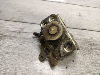 bontott LADA 1200-1600 Jobb első Ajtózár