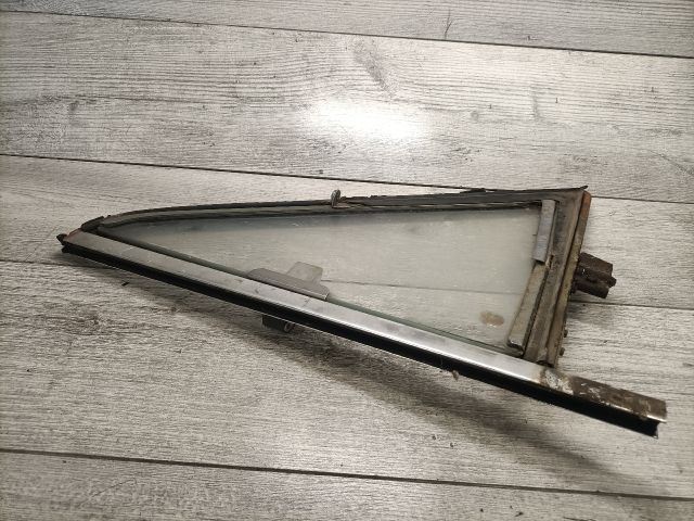 bontott LADA 1200-1600 Jobb első Fixüveg (Ajtóban)