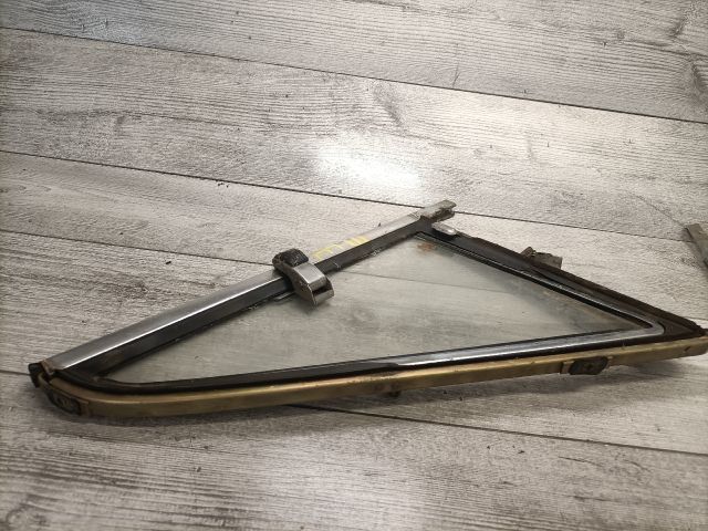 bontott LADA 1200-1600 Jobb első Fixüveg (Ajtóban)