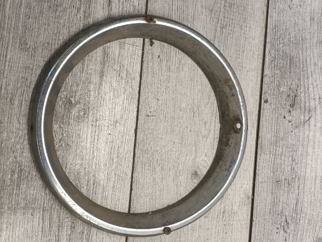 bontott LADA 1200-1600 Jobb Fényszóró Lámpakeret