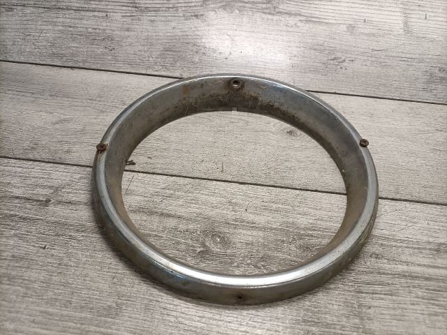 bontott LADA 1200-1600 Jobb Fényszóró Lámpakeret