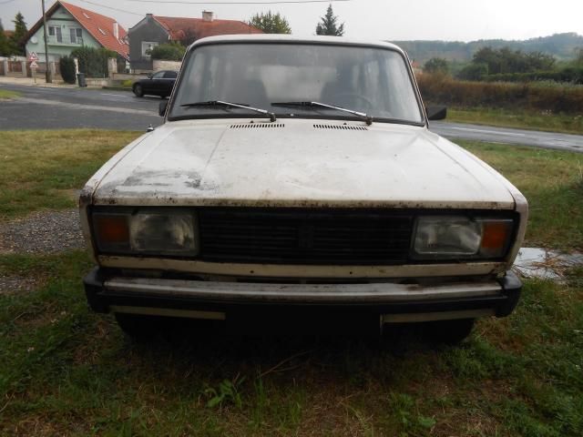 bontott LADA 2104 Leömlő (Soros)