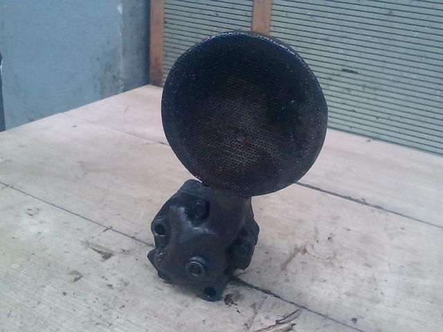 bontott LADA 2104 Olajszivattyú