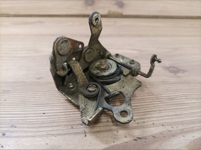 bontott LADA 2104 Jobb első Ajtózár