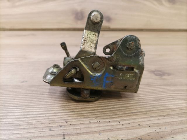 bontott LADA 2104 Jobb első Ajtózár