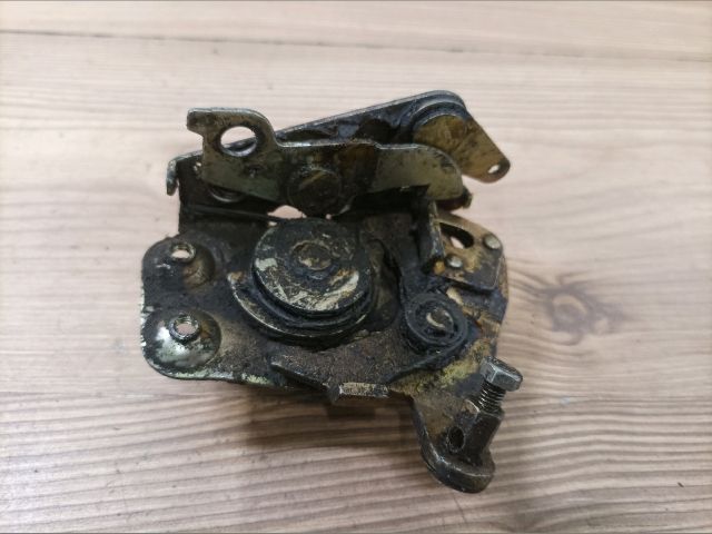 bontott LADA 2104 Jobb hátsó Ajtózár