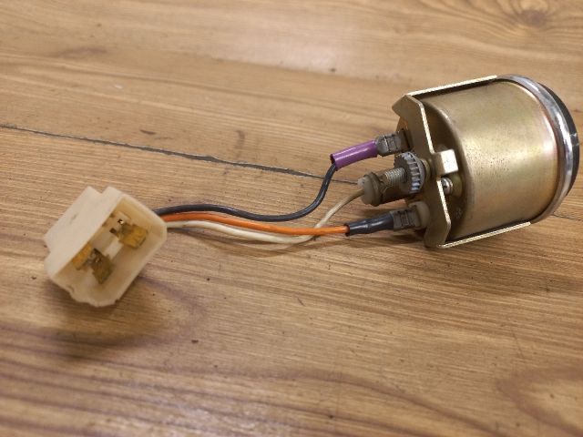 bontott LADA 2104 Óra (Időmérő)