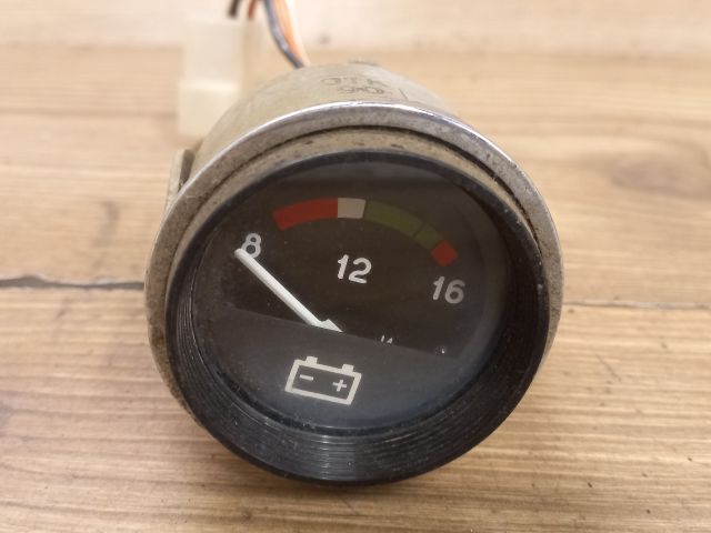 bontott LADA 2104 Óra (Időmérő)