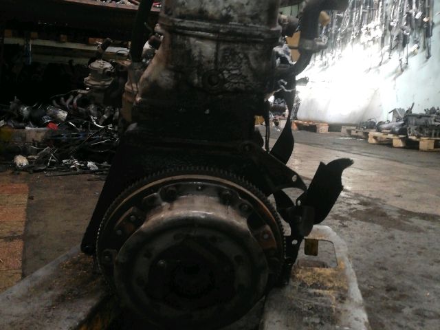 bontott LADA 2105 Motor (Fűzött blokk hengerfejjel)