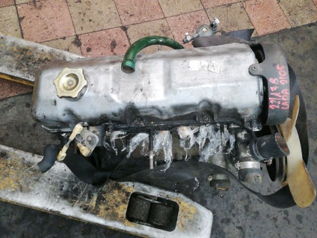 bontott LADA 2105 Motor (Fűzött blokk hengerfejjel)