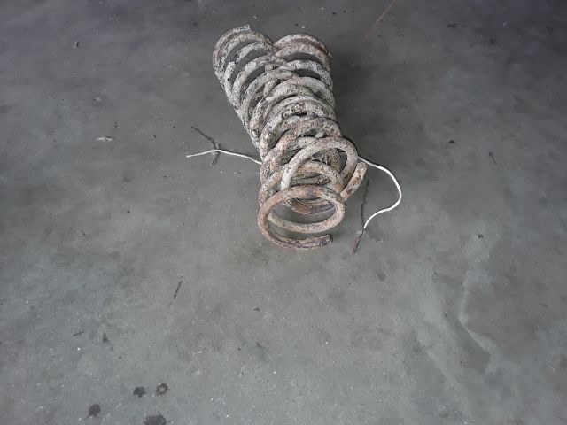 bontott LADA 2105 Első Rugó Pár