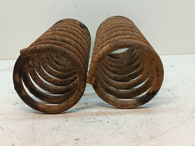 bontott LADA 2105 Első Rugó Pár