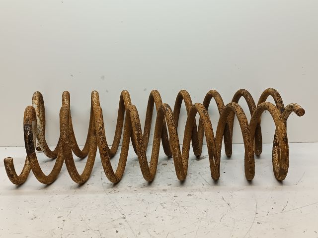 bontott LADA 2105 Hátsó Rugó Pár