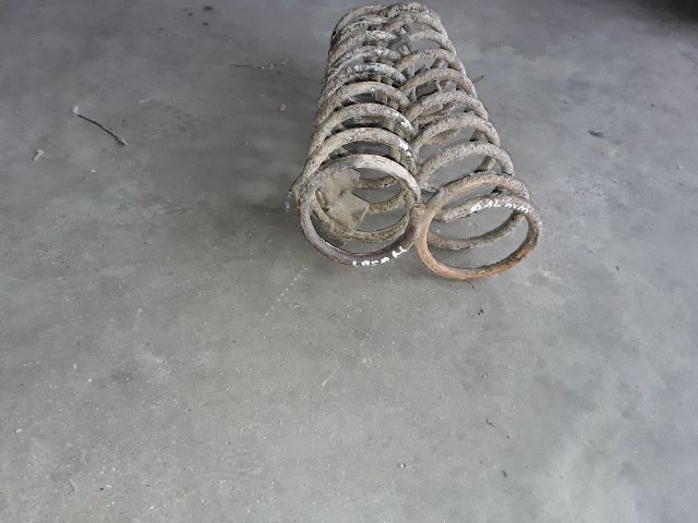 bontott LADA 2105 Hátsó Rugó Pár