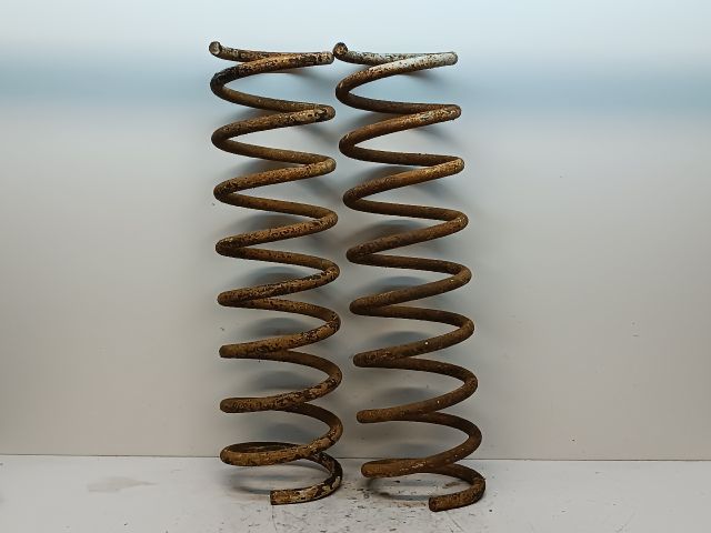 bontott LADA 2105 Hátsó Rugó Pár